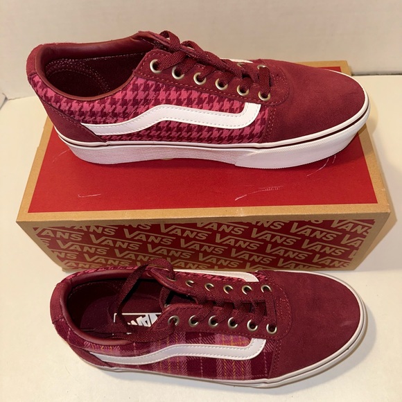 Vans Shoes - Women’s Vans